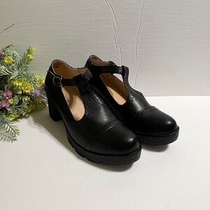 FASHION (the brand) Leather Mary Jane Heels Flapper Style Size 40